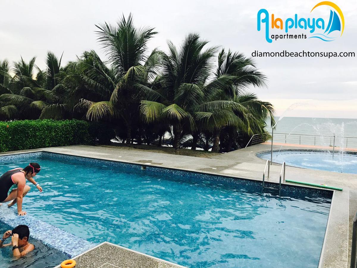 Resort Playa Azul Departamentos frente al mar Tonsupa Exterior foto